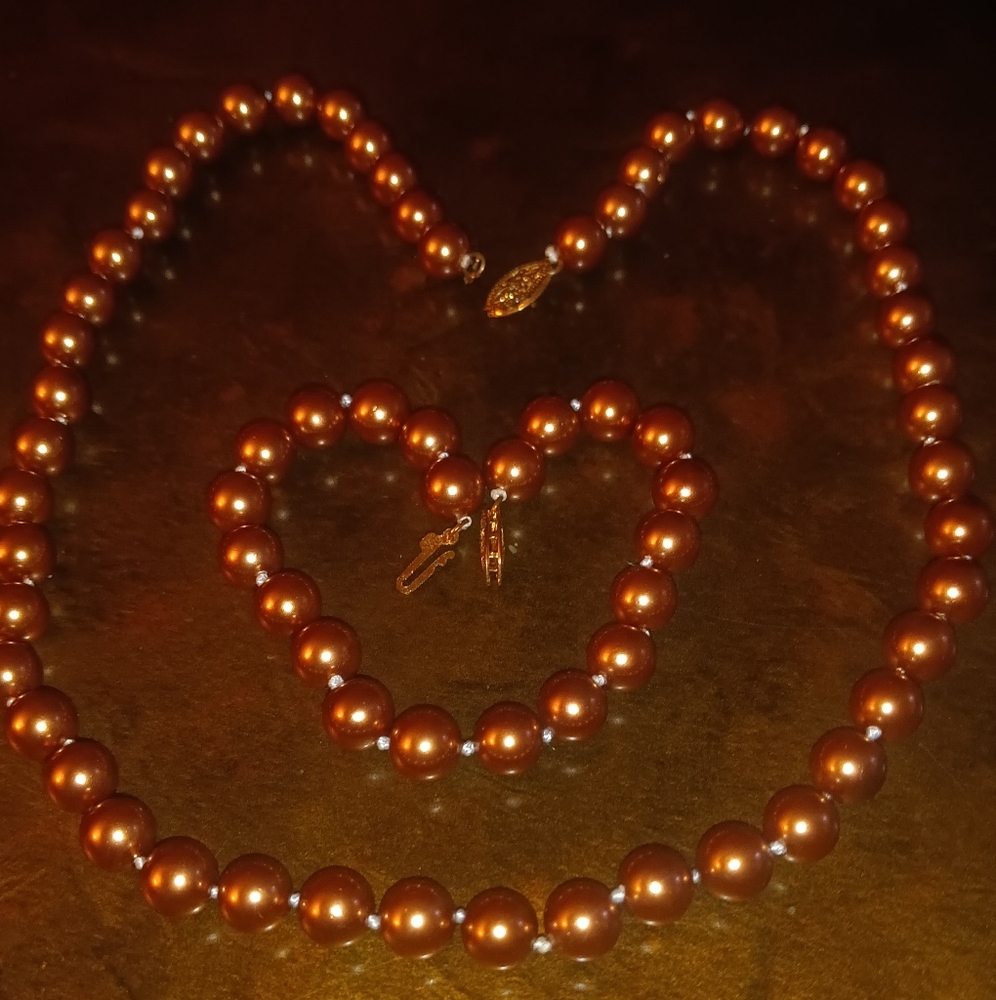 Elegant Brown Pearl Necklace and Bracelet Set